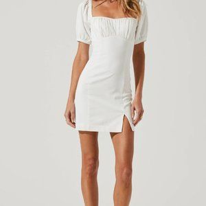 ASTR THE LABEL  Wendy Square Neck Puff Sleeve Mini Dress
